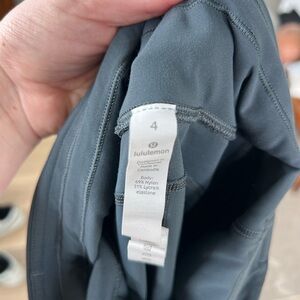 Lululemon Gray Cropped Leggings